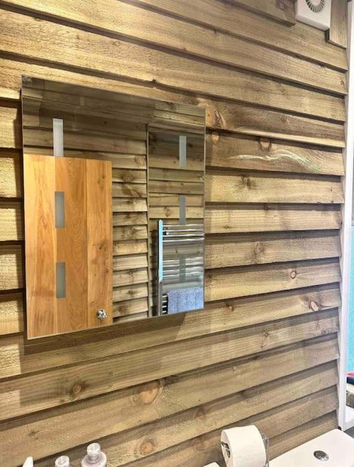 バートン・オン・ザ・ウォーター Beautiful Cotswold Couples Retreatヴィラ エクステリア 写真